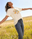 jusgai Women's Vintage Flowers Tshirts Floral Graphic Tees Wildflowers Shirts Summer Vacation Casual Short Sleeve Tops(Apricot,Large)