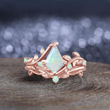 Oseew Opal Ring Kite Cut Opal engagement ring set (Opal)