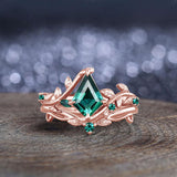 Oseew Kite Cut Created Emerald engagement ring set (Created Emerald)
