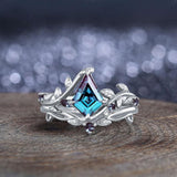 Kite Cut Alexandrite ring set women Vintage wedding ring set for women
