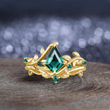 Oseew Kite Cut Created Emerald engagement ring set (Created Emerald)