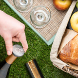 Levare - Electric Wine Bottle Opener, Rechargeable Automatic Cork Remover with USB Charging Base and Foil Cutter, Lithium Battery Powered, Ideal Gift for Wine Enthusiasts, Housewarmings, and Weddings